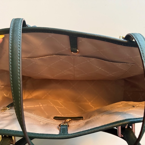 Dark Green MK Purse - Picture 4 of 4